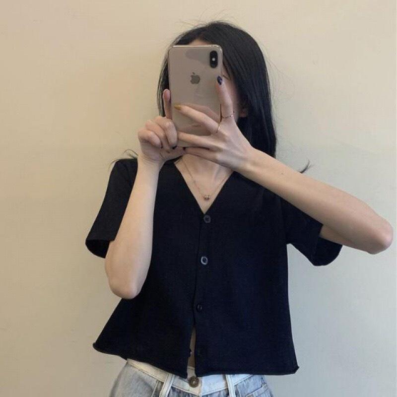 Áo croptop cổ tim cài cúc tay ngắn form rộng chất 4 chiều 100% cotton cực đẹp Kanimi - AN07