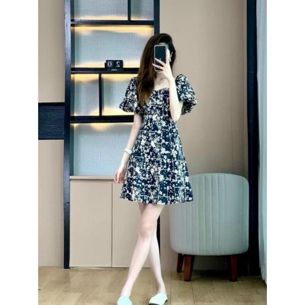 HÀNG NHẬP - ĐẦM LỤA HOA CỔ VUÔNG TAY PHỒNG