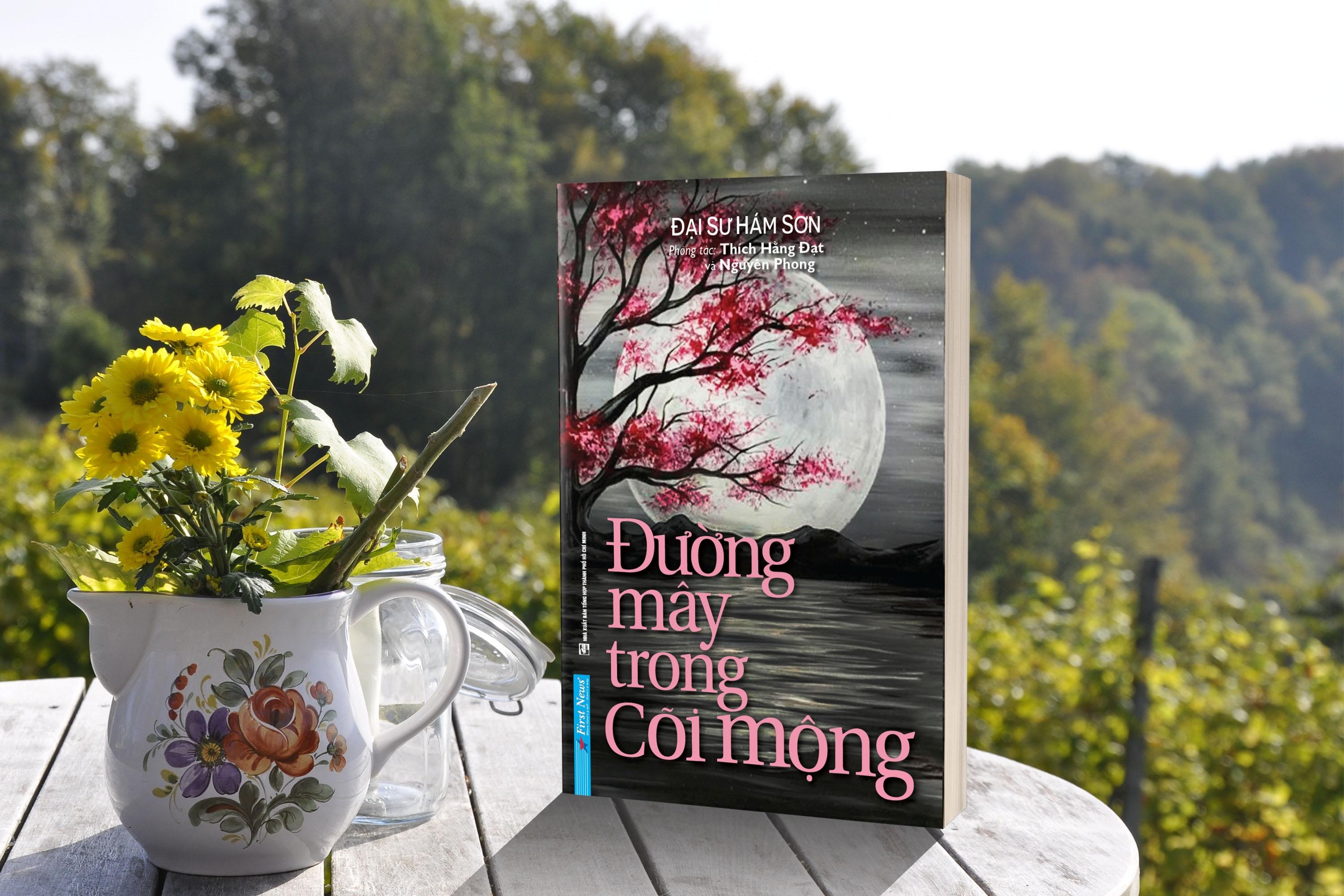 Đường Mây Trong 
Cõi Mộng