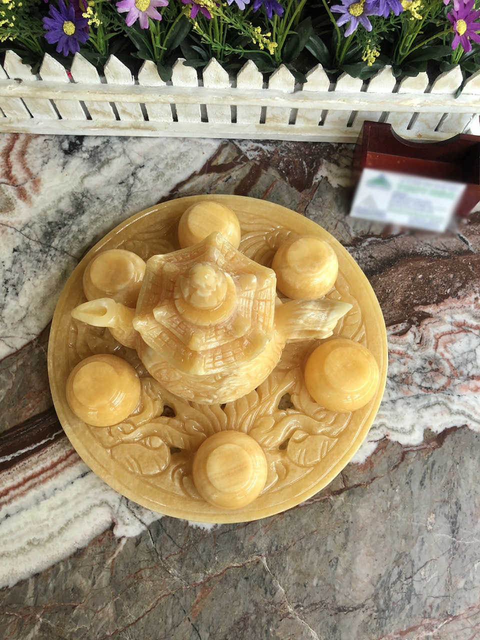 Bộ ấm trà chạm rồng đá ngọc hoàng long