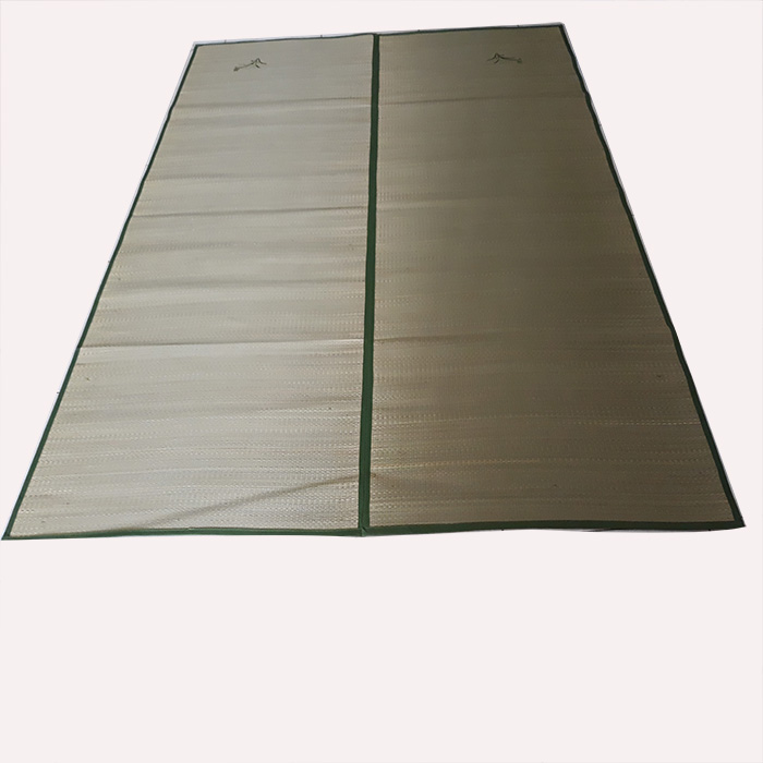 Chiếu cói sợi nhỏ Thái Bình viền vải, kích thước 1.92m x 1,2m