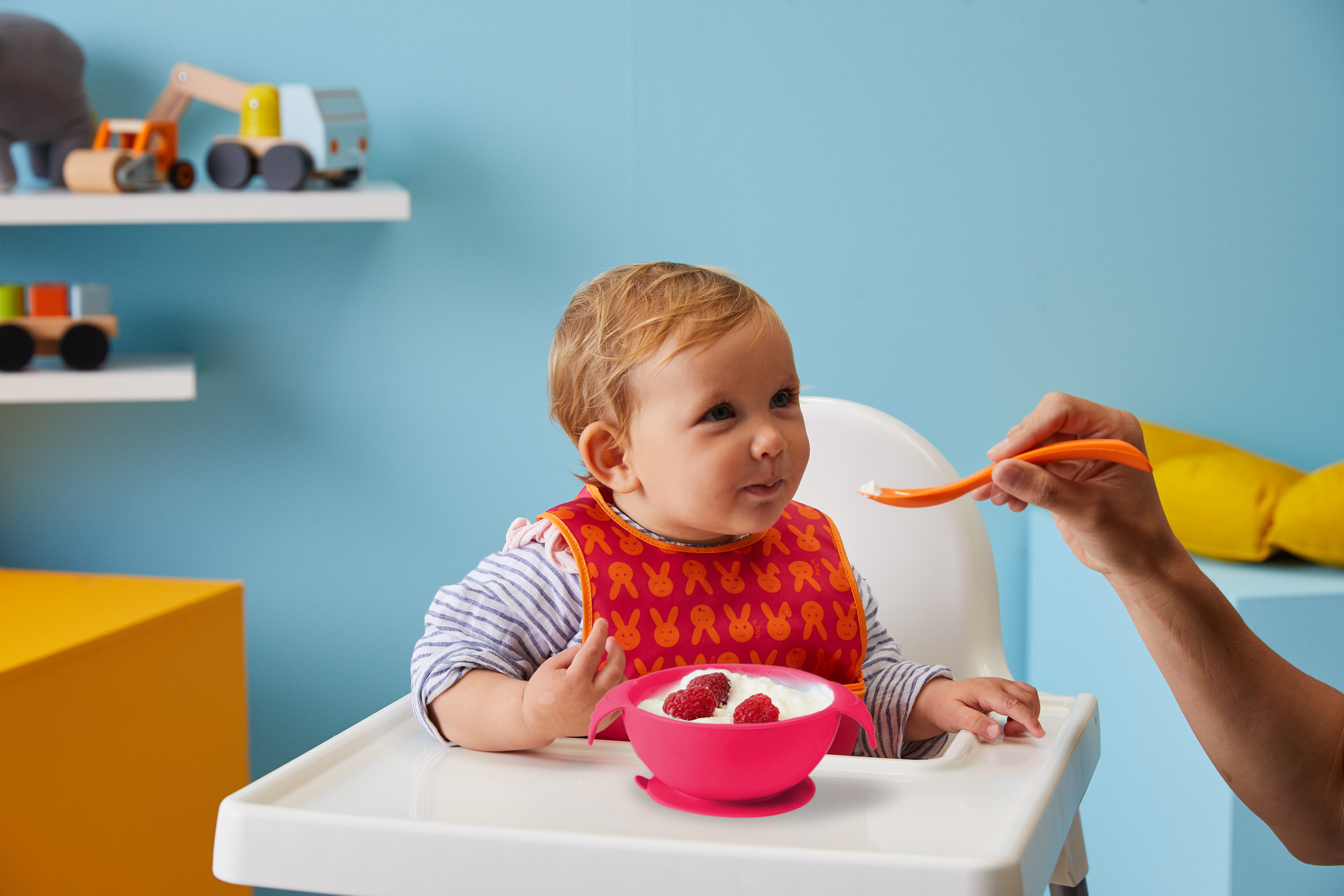 B.box Bộ chén chống trơn và muỗng silicone cho bé tập ăn dặm - Hồng