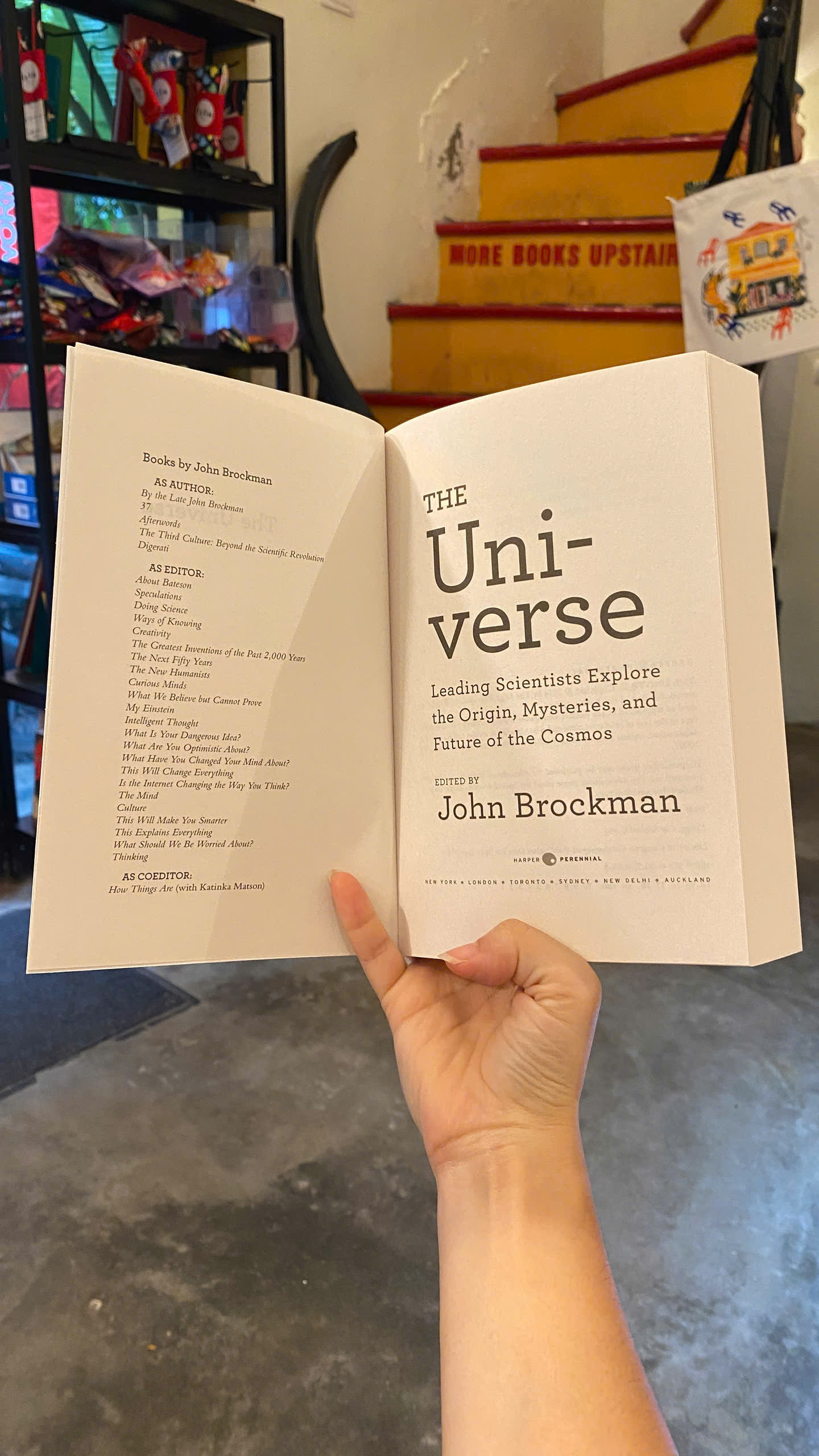 Sách - The Universe by John Brockman | Space Science / Khoa học vũ trụ / Ngoại văn nhập khẩu US