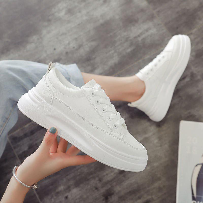 Giày Thể Thao Nữ Cổ Thấp Trắng Basic G4