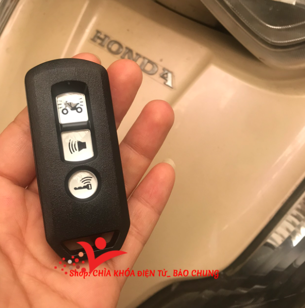 Vỏ chìa khóa Smarkey Honda SH có đầy đủ 3 nút đi kèm