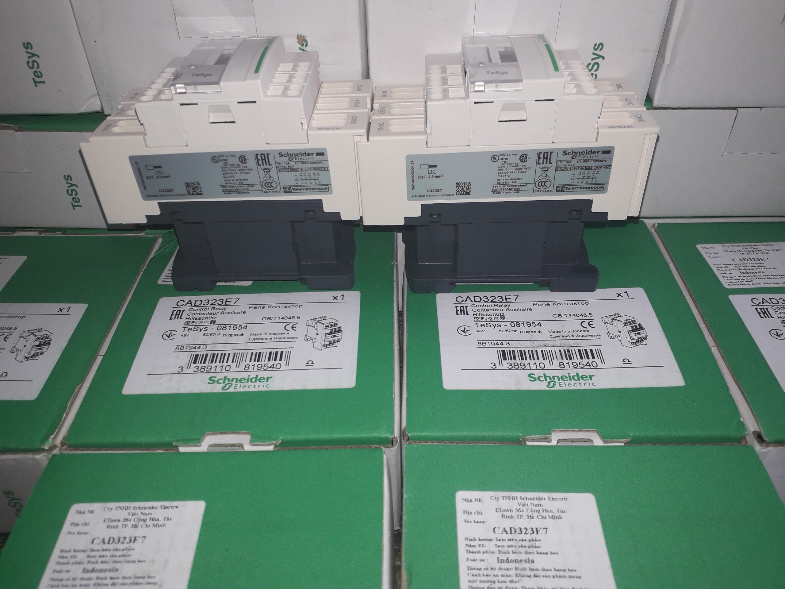 CAD323E7 - Contactor rơ le 3NO - 2NC, coil 48VAC CAD32E7 Schneider