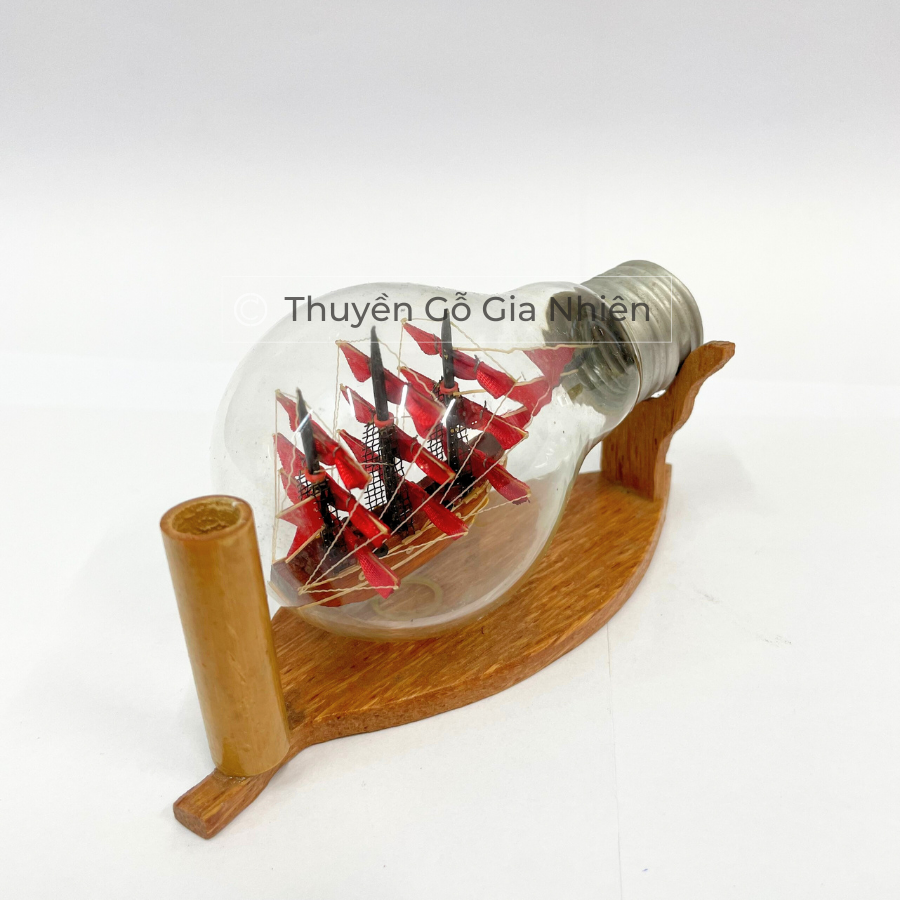 Mô Hình Thuyền Gỗ Trang Trí Phong Thủy Dạng Thuyền Bóng Đèn Chính Hãng, Hàng Xuất Khẩu Chất Lượng Cao
