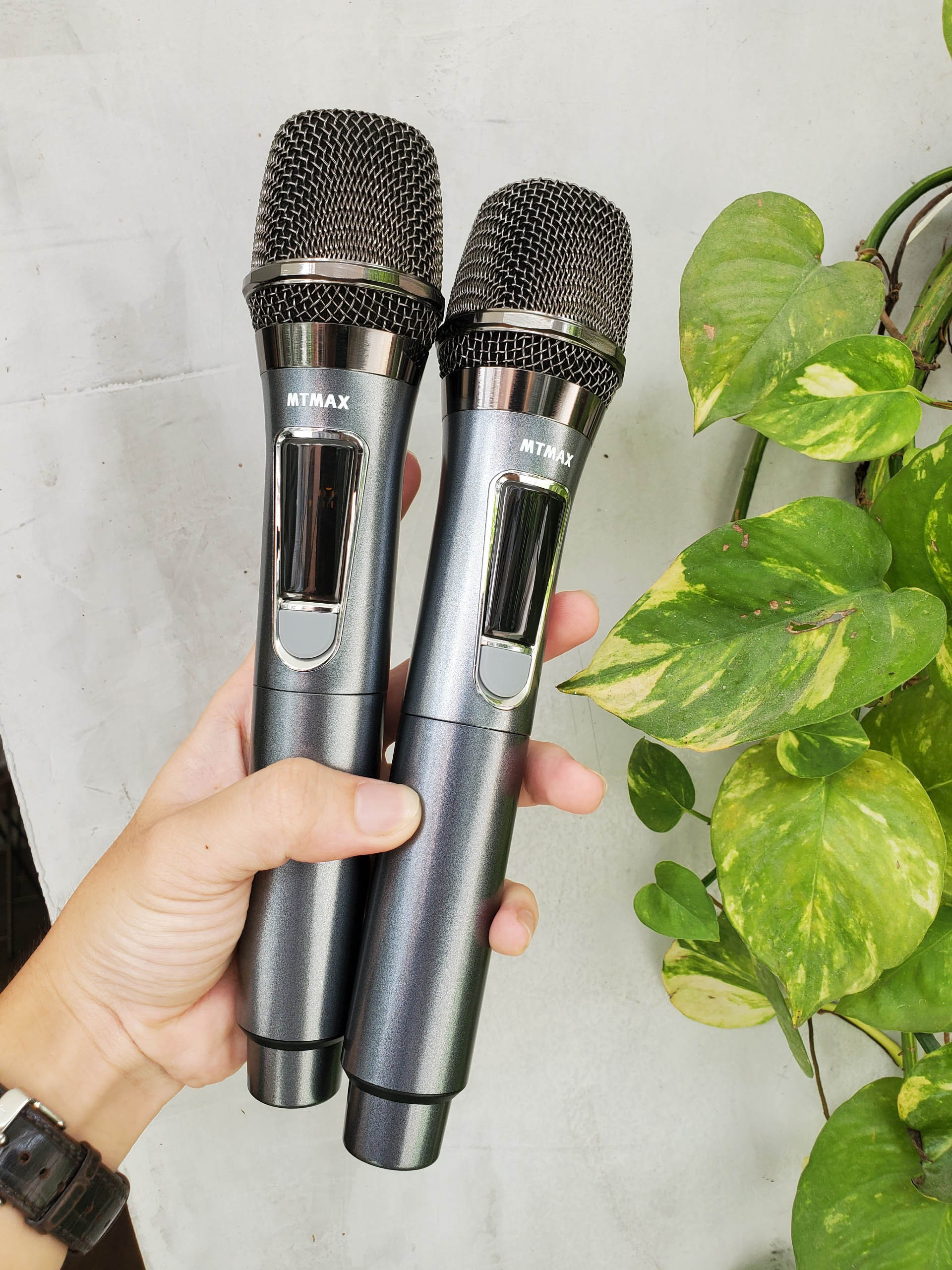 Micro karaoke dành cho ô tô MTMAX BX7 2M phiên bản mới đa năng cao cấp - Biến mọi loa nghe nhạc thành loa karaoke. Hàng Chính Hãng