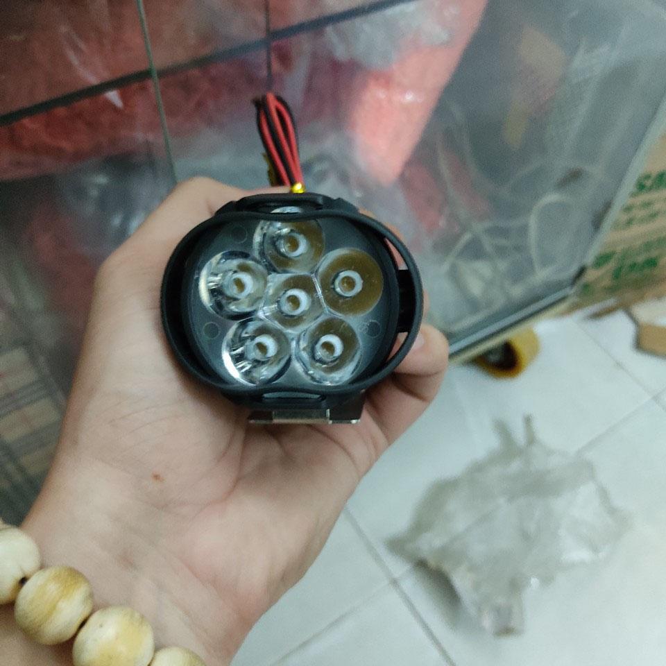 đen trợ sáng 6 led siêu sáng