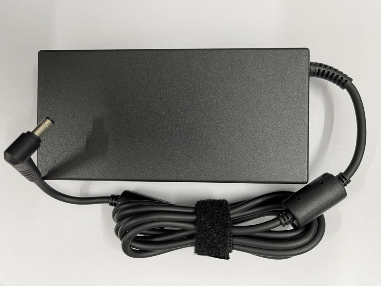 Sạc 19.5V 7.7A 150W Charger for GIGABYTE Aero 14 14W 15 Aorus X3 P34G P34K P34W P35G kèm dây nguồn - Hàng nhập khẩu