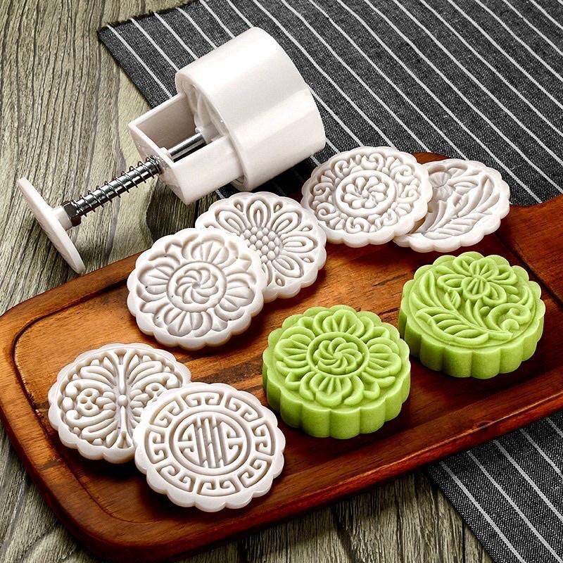 Khuân làm bánh trung thu tròn 100g tặng kèm 6 mặt hoa