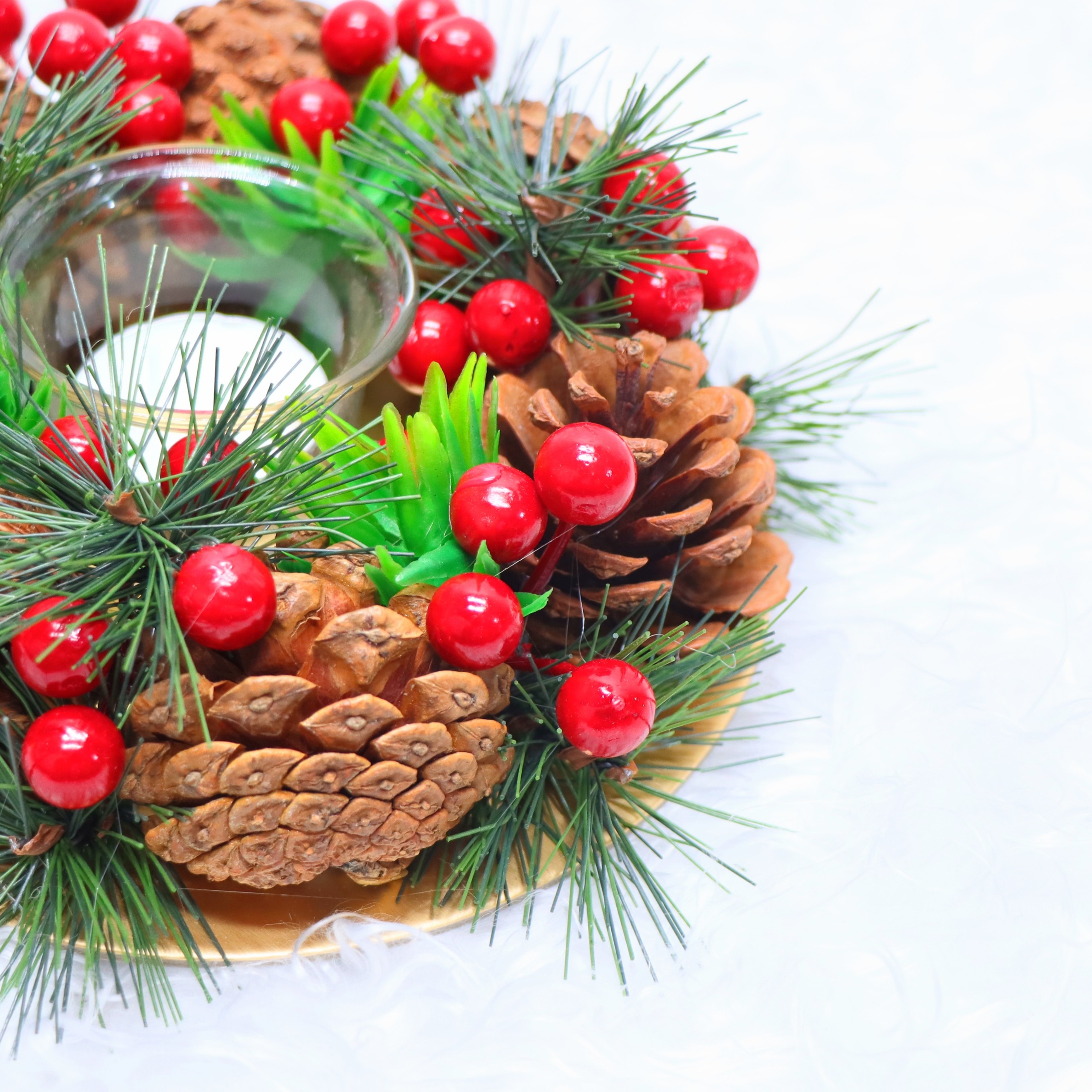 Nến Giáng Sinh NEN01 Để Bàn Trang Trí Noel – Mẫu QUẢ THÔNG ĐAN XEN