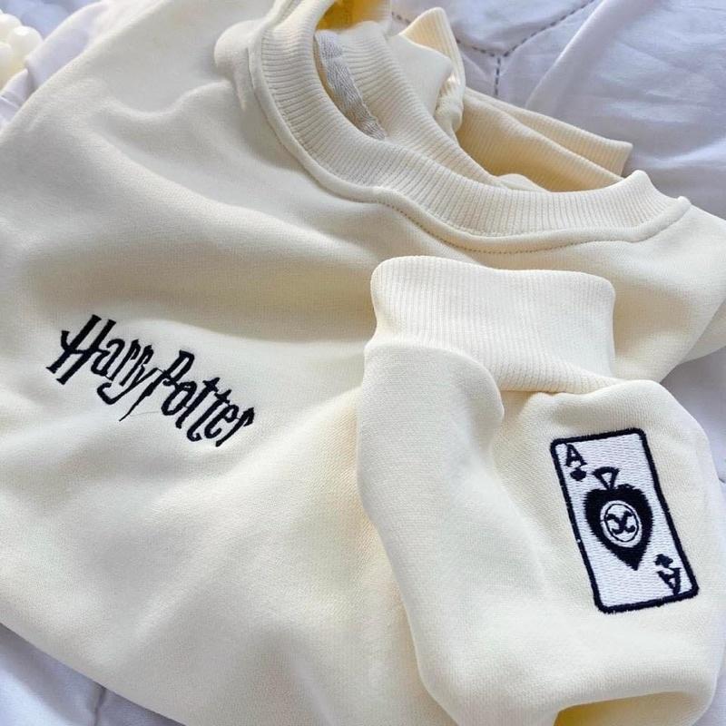 Áo Sweater Dáng Rộng Chữ Thêu HARRY POTTER  ,Áo Sweater Chỉ Nổi Chữ Thêu Phong Cách Unisex Nam Nữ Dáng Rộng