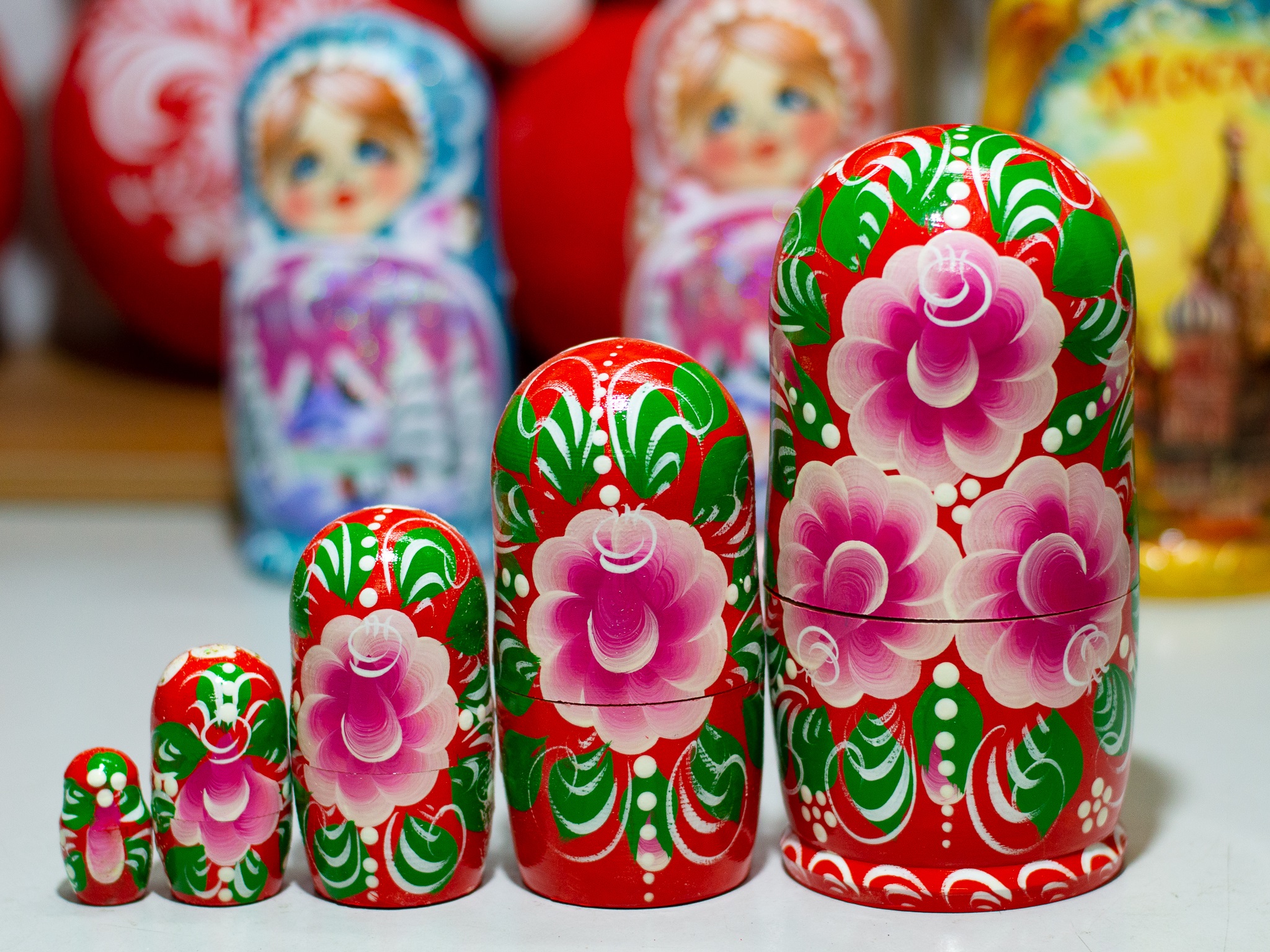 BỘ BÚP BÊ NGA MATRYOSHKA 5 LỚP SIZE 15CM &quot;HOẠT ĐỘNG LỄ HỘI DÂN GIAN&quot; MÀU ĐỎ