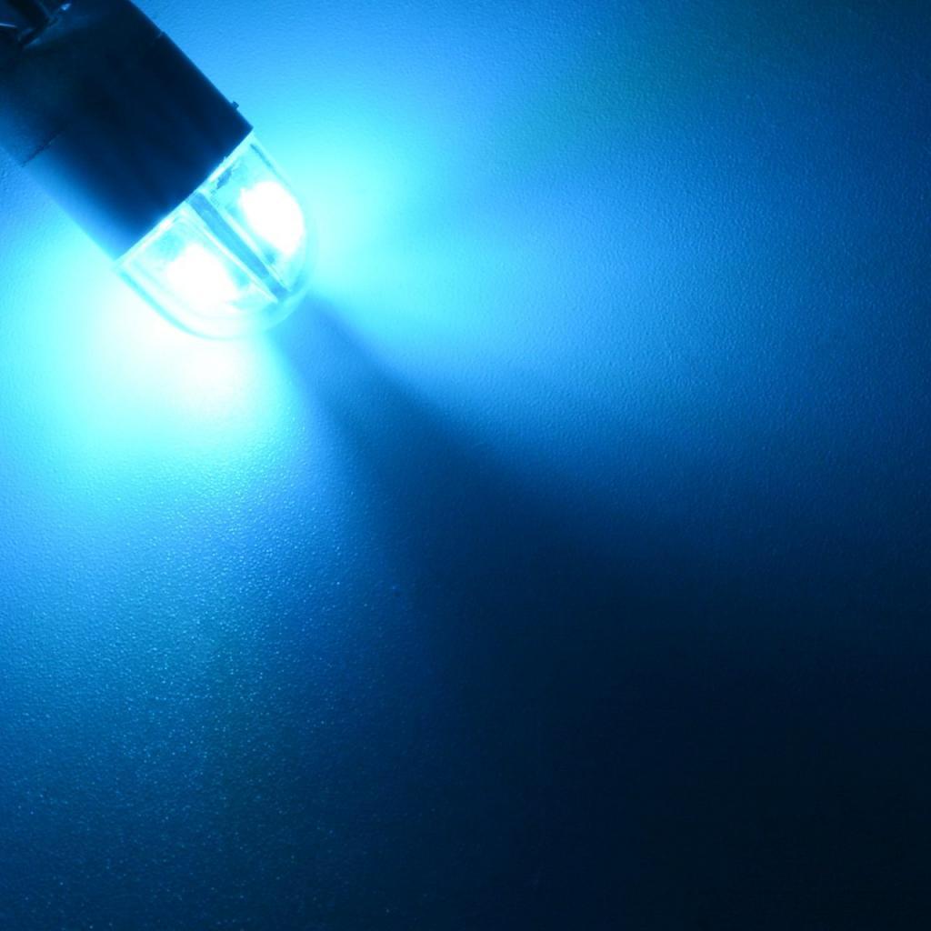 2 Pieces Universal Car 12V T10 3030 2SMD LED Light Lamp Bulb