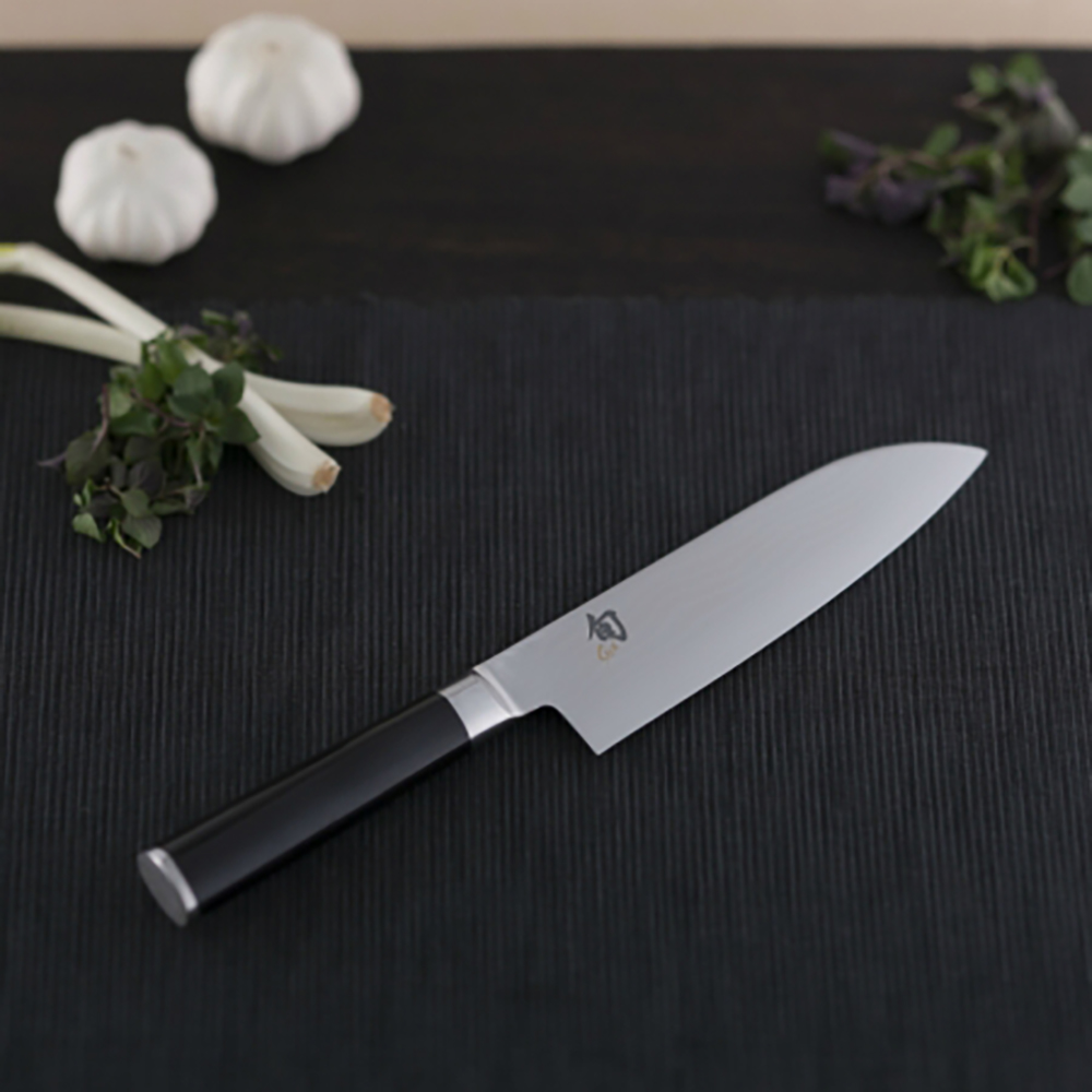 Dao bếp Nhật cao cấp Shun Classic Santoku - Dao thái đa năng thép Damascuss 69 lớp DM0702 (180mm) - Dao bếp Nhật chính hãng