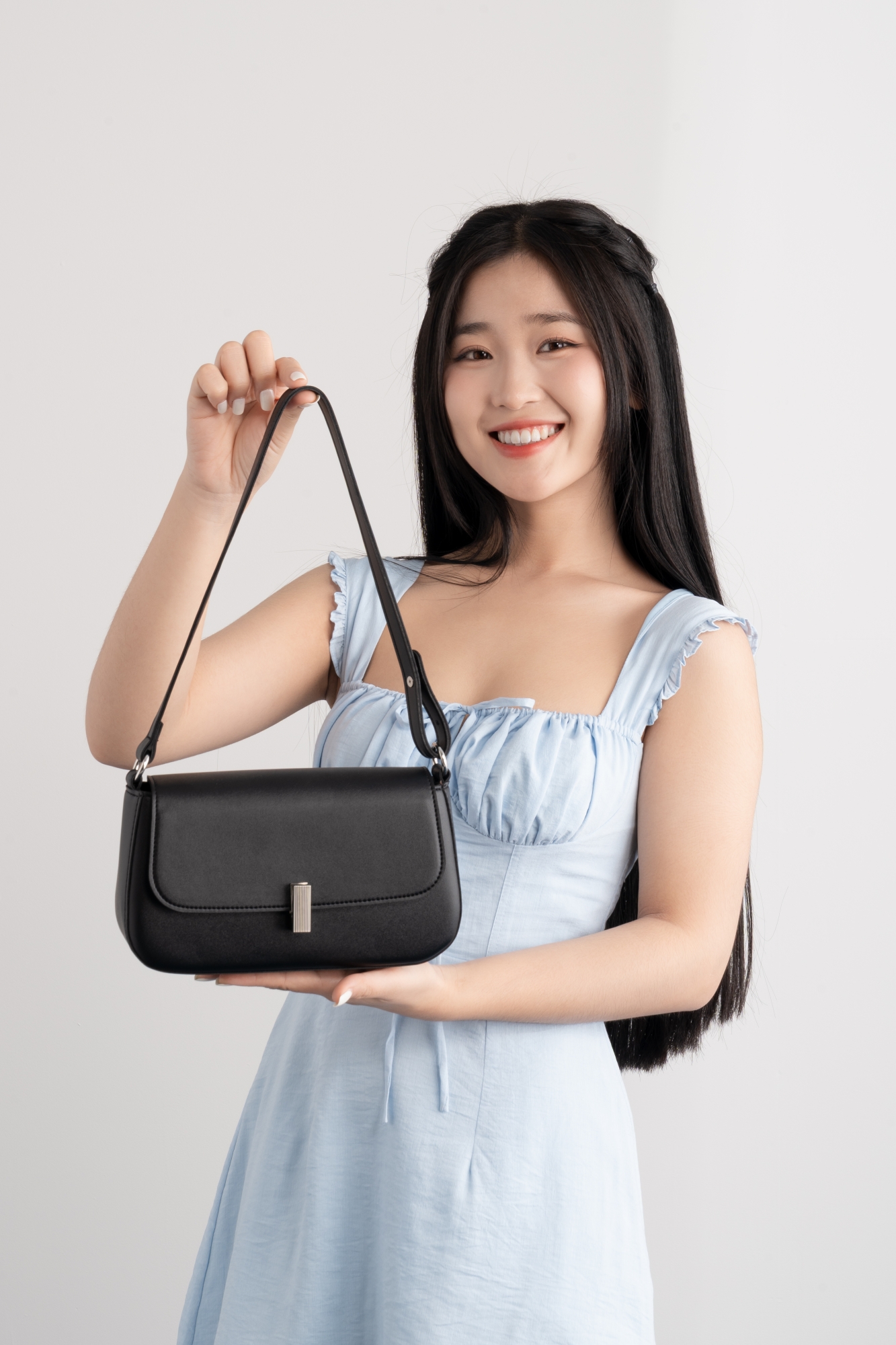 Túi Yuumy ( Thời trang nữ phối khóa kim loại size 24 - Túi đeo vai da Seasand YN263 )