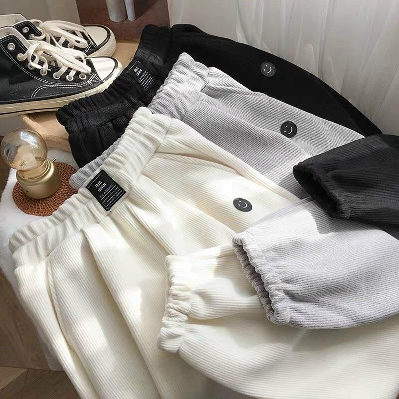 Quần jogger mặt cười Coolz siêu dày màu Đen Trắng chất nỉ tăm đanh mịn không xù dầy, tim đẹp, chun ống from rộng
