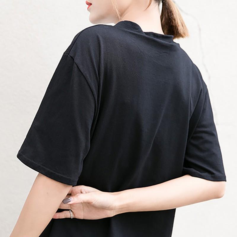 Áo thun nữ tay ngắn cổ chữ V in chữ gợi cảm