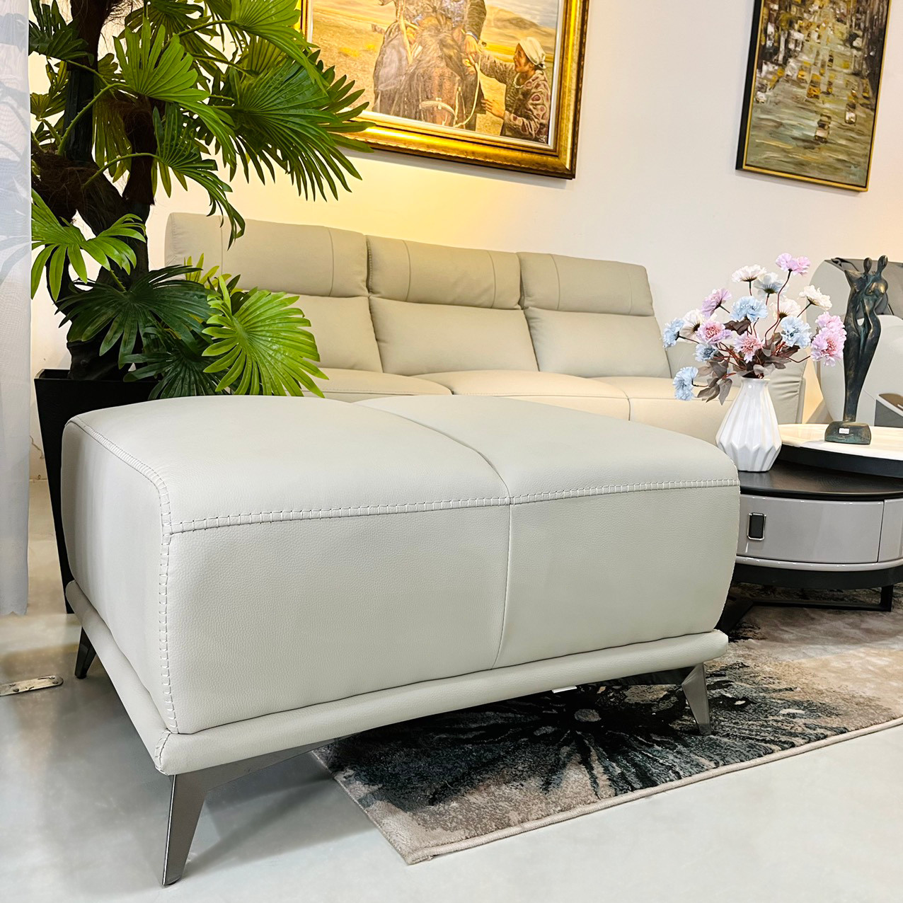 Đôn Sofa Da Bò Tiếp Xúc 1927 Xám Nhạt Alila