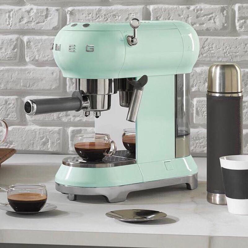 Máy Pha Cà Phê Tự Động Smeg, Smeg Coffee Maker, Máy Pha Cà Phê Espresso, Có Vòi Đánh Sữa, Tạo Bọt , Nhập Đức - Hồng