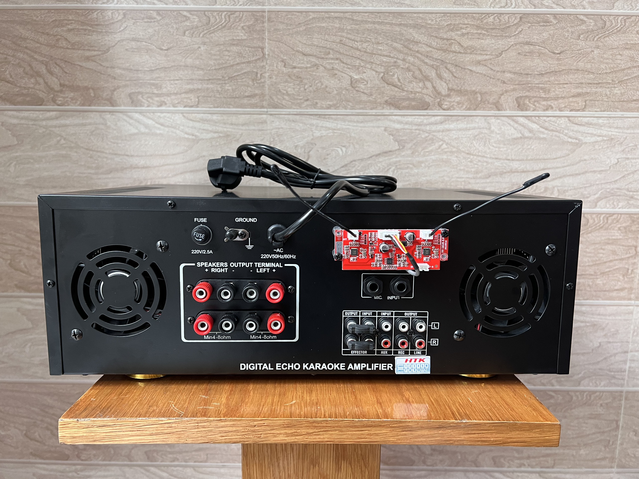 Âmpli karaoke đẩy liền vang liền micro không dây cao cấp BellPlus PA - 8500 Vip (hàng chính hãng).