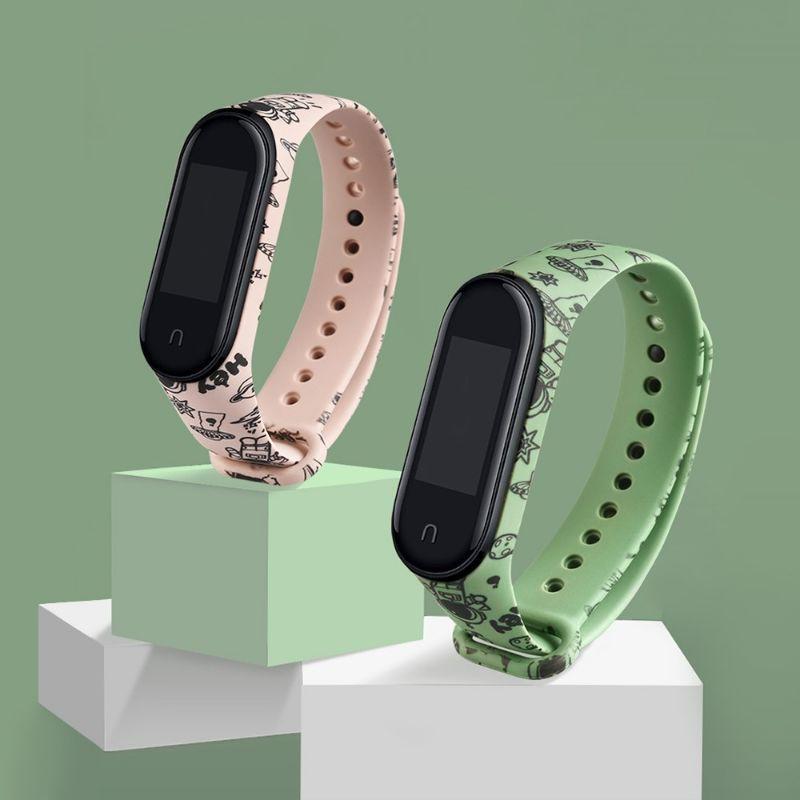 Dây Đeo Cao Su Xiaomi Miband 5 hoạ tiết cartoon phi hành gia dây Chất Lượng cao