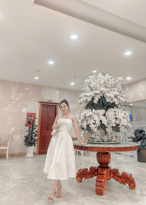 Đầm Tapta Dạ Hội 2 Dây Cổ Phối Ren Thời Trang