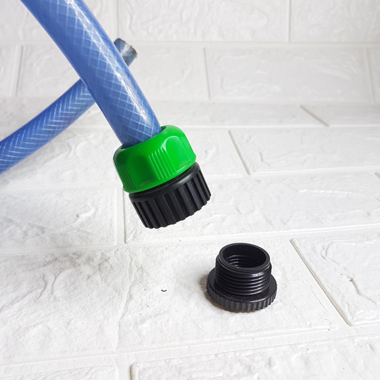 Đầu phun tưới nước nông nghiệp 1 đầu chỉnh vặn xoắn bằng tay W-3203 và đầu nối vòi W-3400C Aquamate nhập khẩu Đài Loan