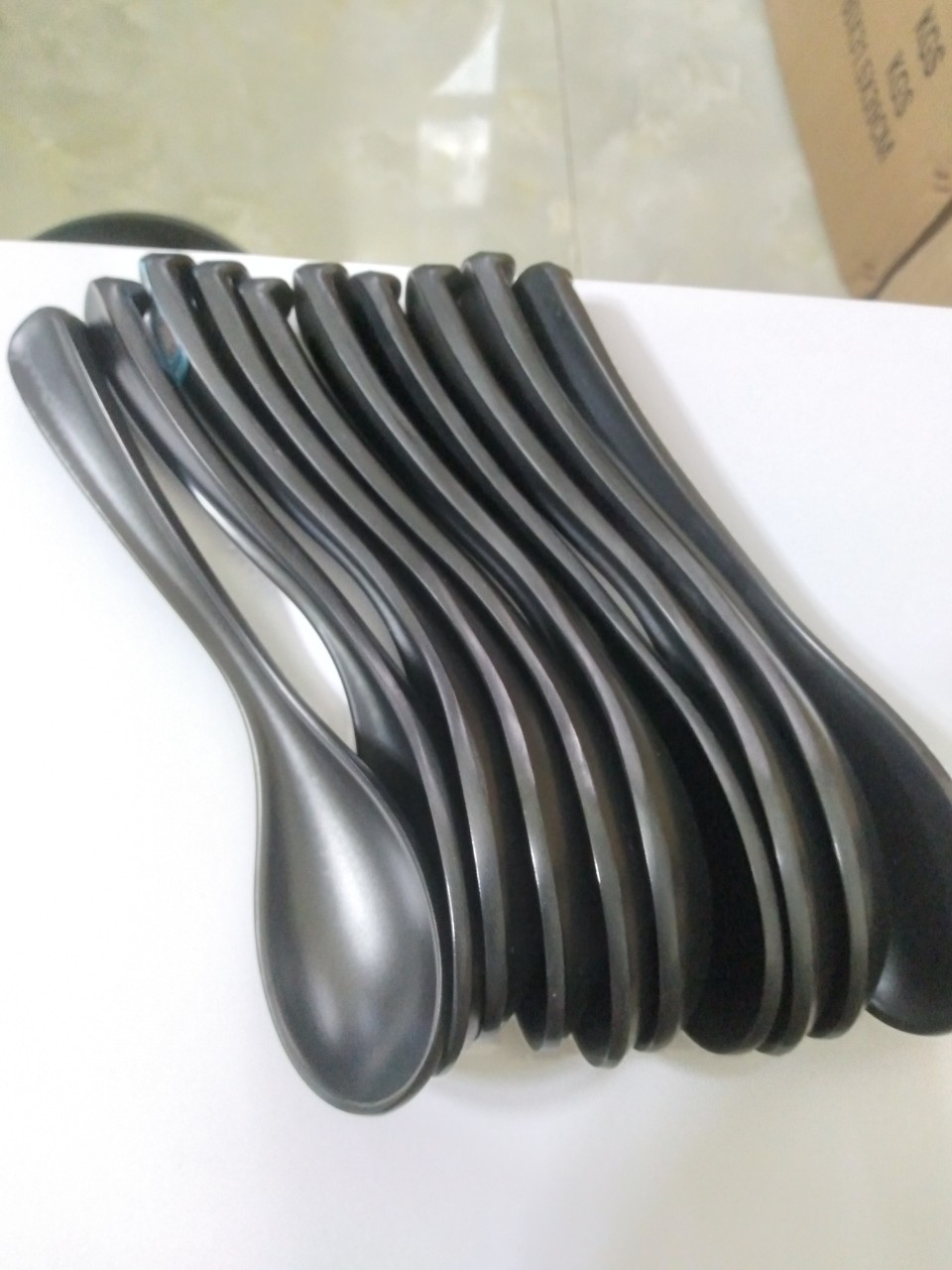 Bộ 10 muỗng cơm,súp, phở nhựa Melamine nhám đen Size 17cm
