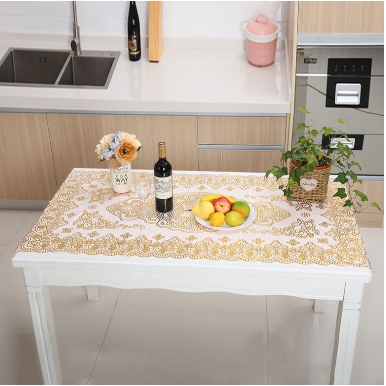 Khăn Trải Bàn Nhũ Vàng Chống Thấm Sang Trọng 60 x 120CM