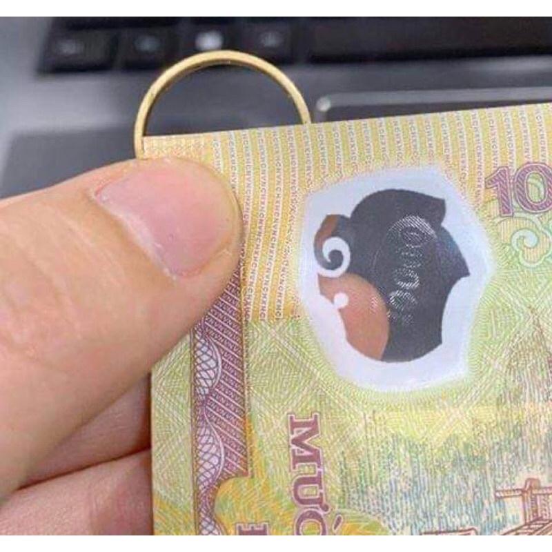 Nhẫn đồng vàng không bay màu hoạ tiết hot trend