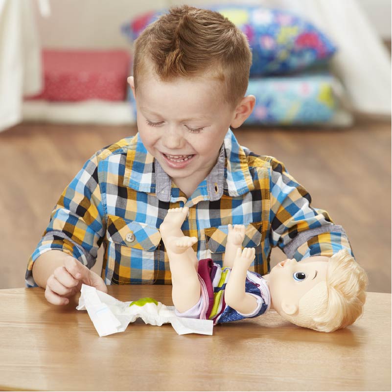 Bộ đồ chơi búp bê bé cưng ăn dặm Peter Baby Alive