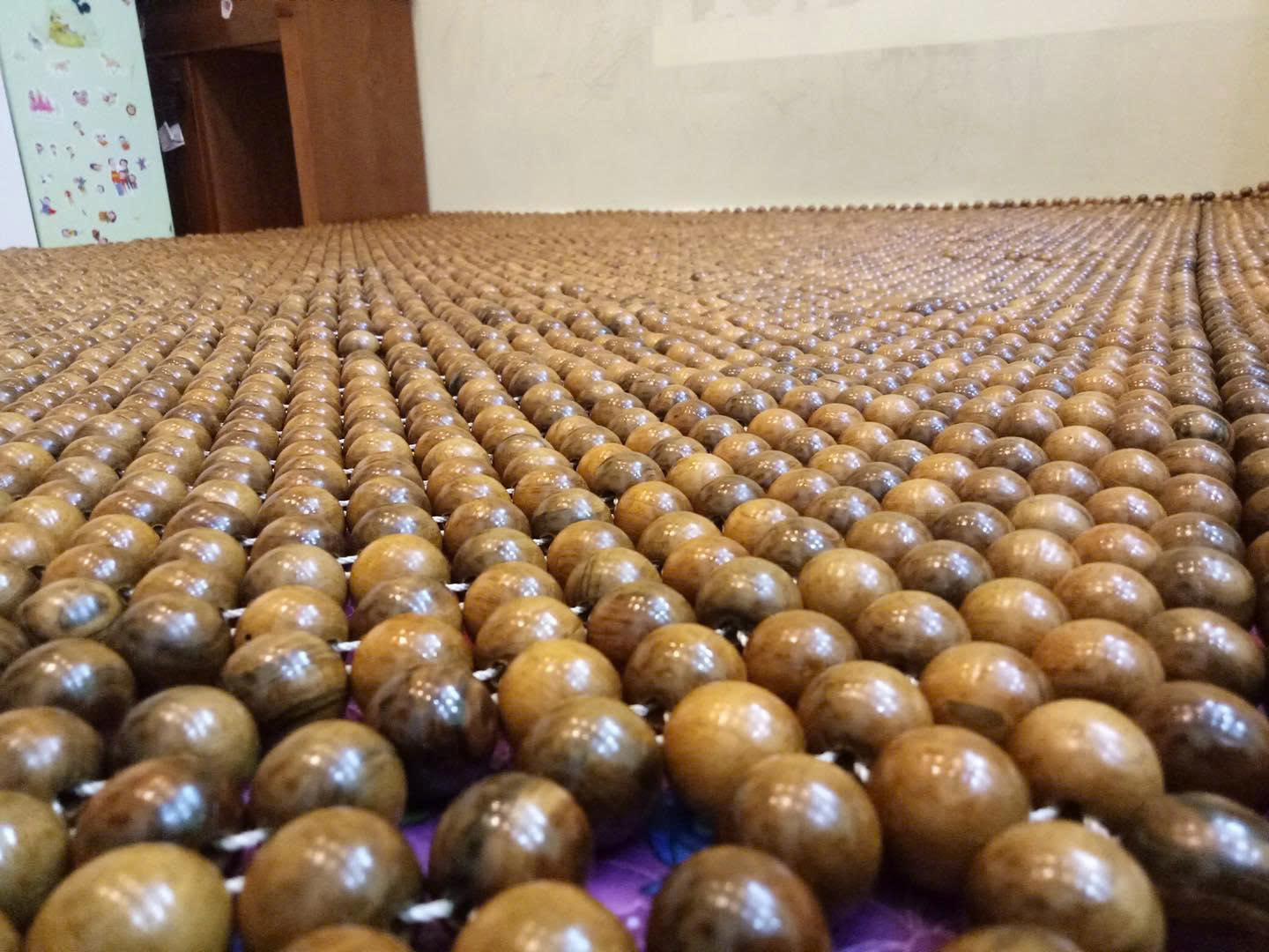 Chiếu Hạt Gỗ Bách Xanh Cao Cấp - Kích Thước 1,5mx1,9m hạt 1.8cm Chất Liệu Tự Nhiên Tốt Cho Sức Khoẻ Bảo Hành 2 Năm