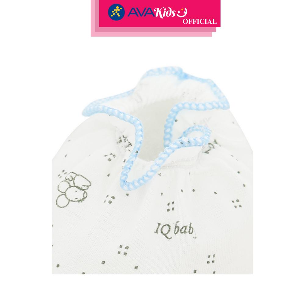Bộ bao tay, bao chân in thú, viền xanh IQ Baby màu trắng (0 - 3 tháng) - Hàng Chính Hãng