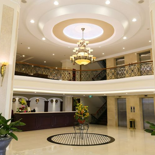 Iris Hotel Đà Lạt 3 *. Bao Gồm Ăn Sáng. Khách Sạn Tại Trung Tâm Thành Phố