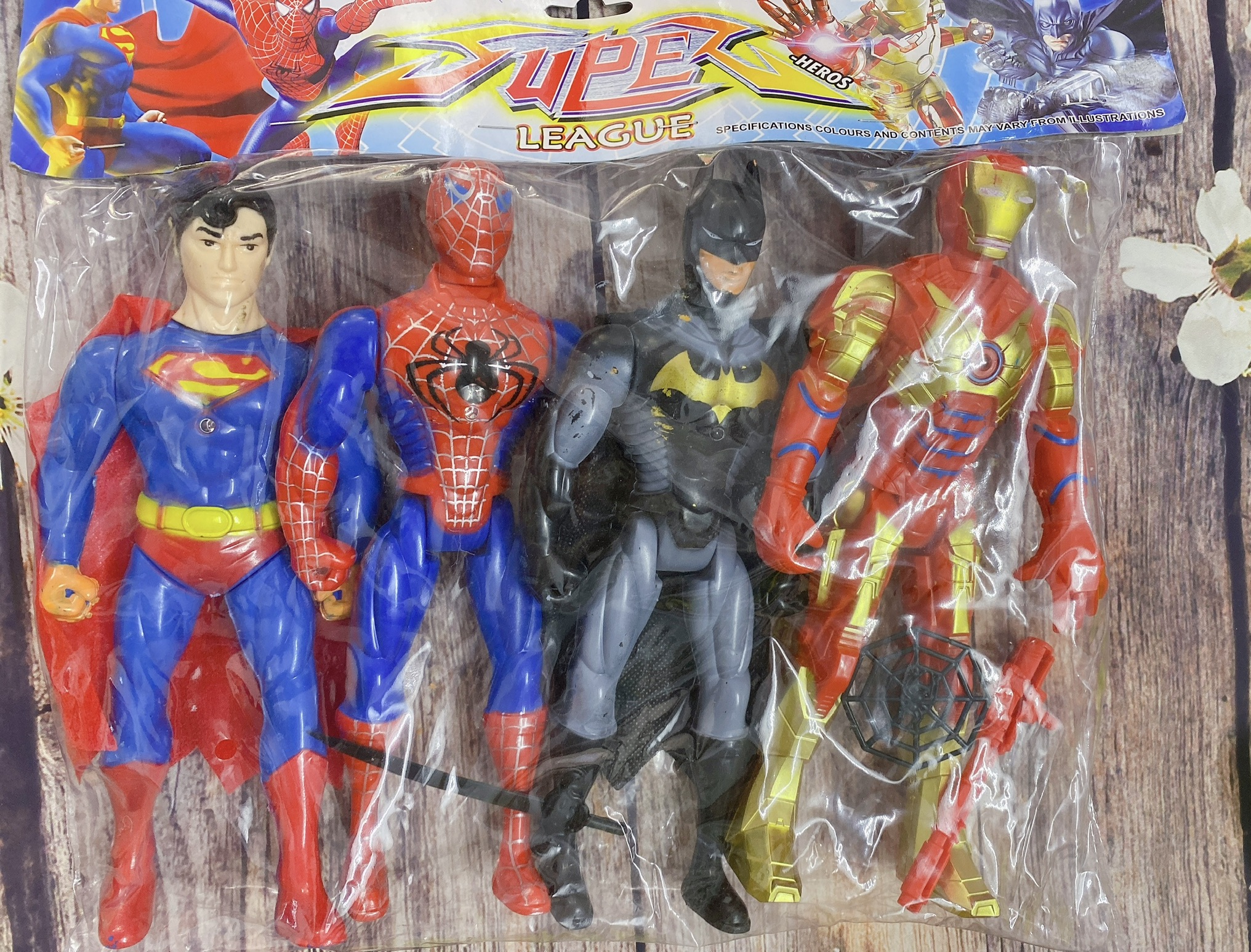 Bộ 4 Siêu Nhân Superman, Siêu Anh Hùng,…Cao Hơn 20cm Có Đèn, Khớp Bẻ, Kiếm,…Đồ Chơi Bé Trai
