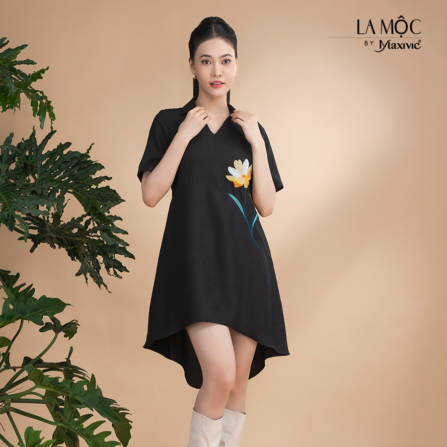 Đầm xô lụa đen sơmi tim thêu La Mộc LM022413