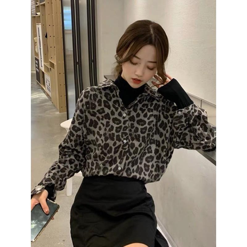 Áo sơ mi hoạ tiết da báo