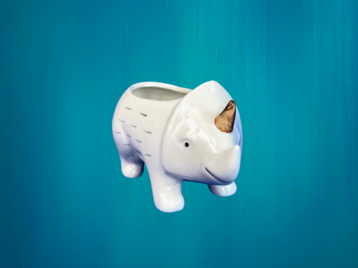 Ly sứ trang trí hình Tê giác