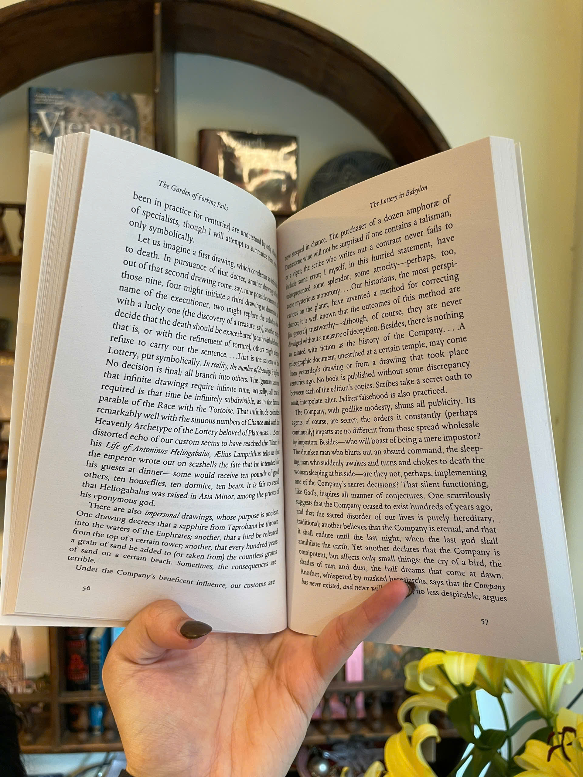 Sách - Fictions by Jorge Luis Borges | Short Stories / Classics / Ngoại văn Kinh điển Nhập khẩu