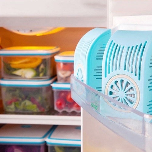 Hộp khử mùi tủ lạnh công nghệ cao với than hoạt tính ,giúp làm sạch không khí và ngăn vi khuẩn phát triển 