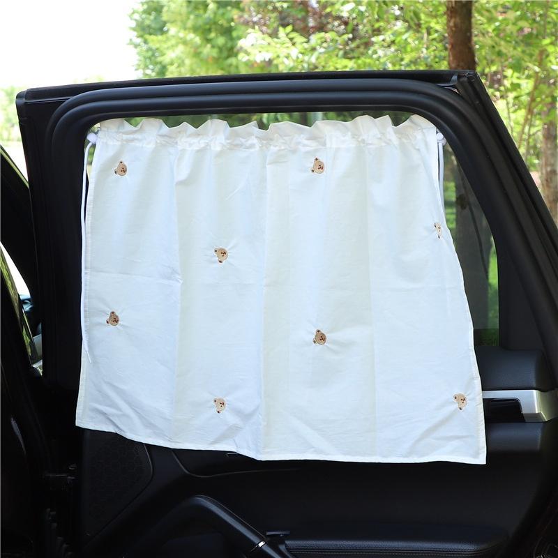 Rèm Che Nắng Cách Nhiệt Bằng Vải Cotton Thêu Họa Tiết Hoạt Hình Có Giác Hút Gắn Xe Hơi