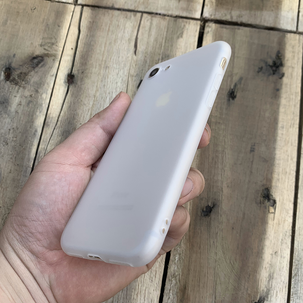 Ốp lưng dẻo trong sần nhám dành cho iPhone 7 / iPhone 8