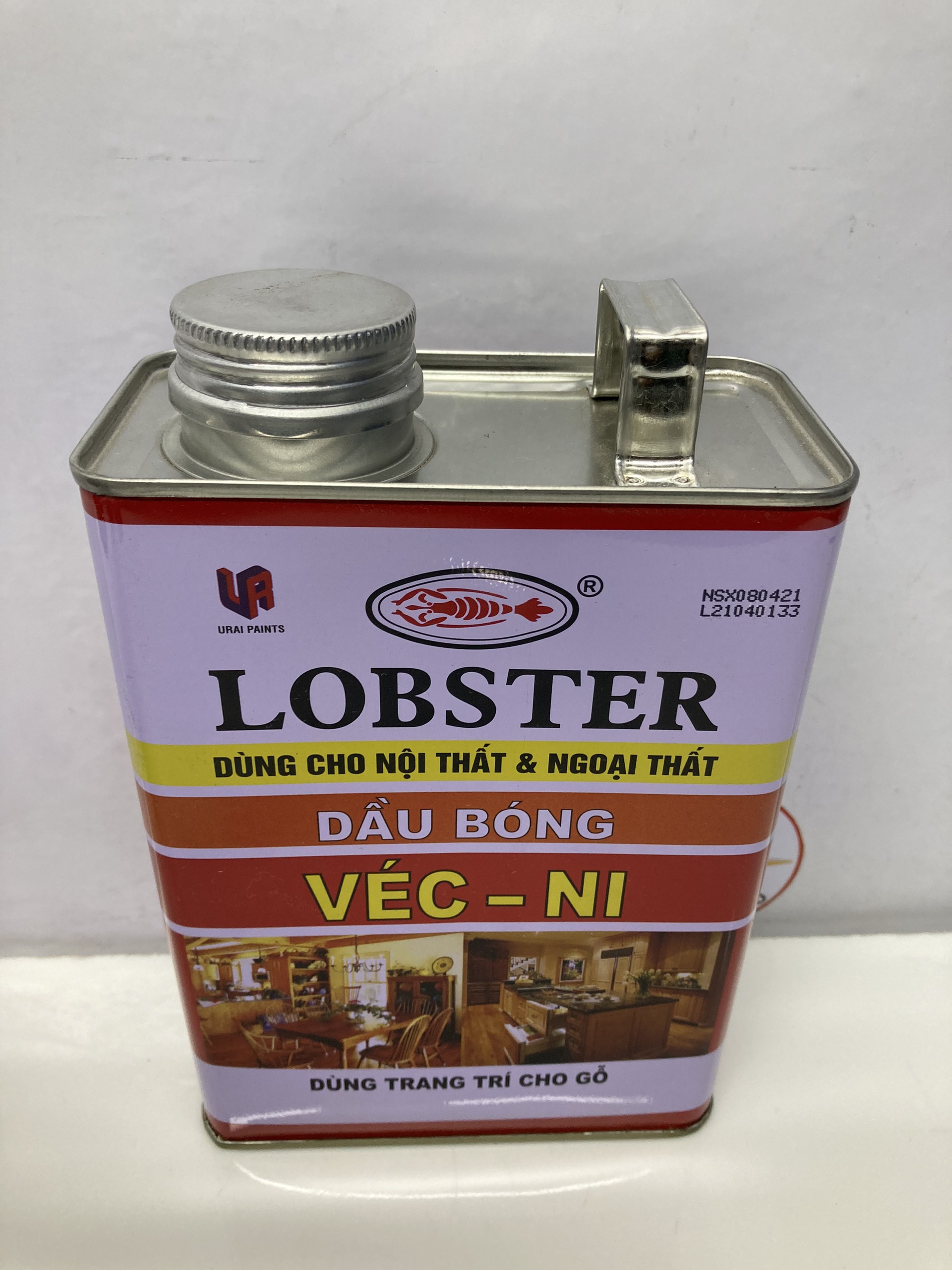 Véc Ni dầu bóng Lobster dùng bảo vệ bề mặt gỗ 875ml