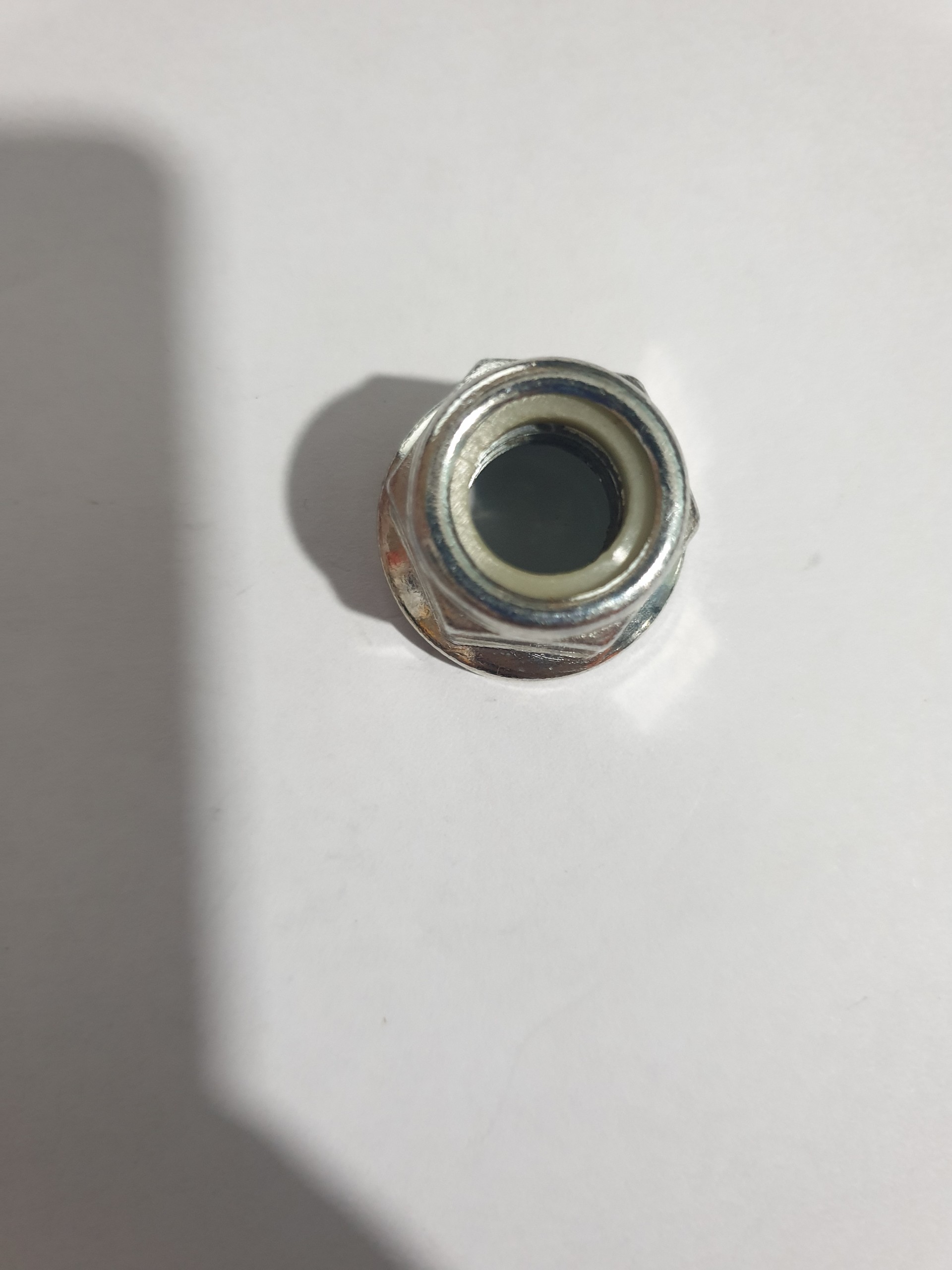 ỐC ĐẦU BÒ MÁY CẮT CỎ HU 143/541