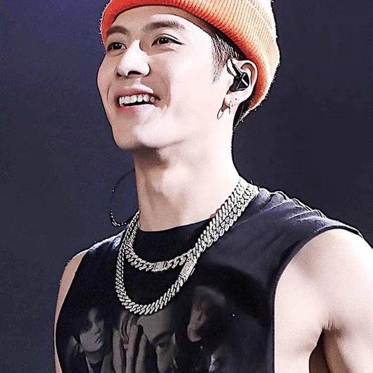 Dây Chuyền Vòng Cổ Nam Nữ Kèm Vòng Tay Nam Cuban HipHop Maxshopdoc Dạng Chuỗi Xích Đẹp Streetwear Thép Titan Cuban Đá