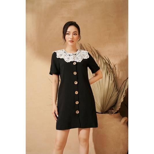 LIIN - Váy khuy gỗ phối cổ ren