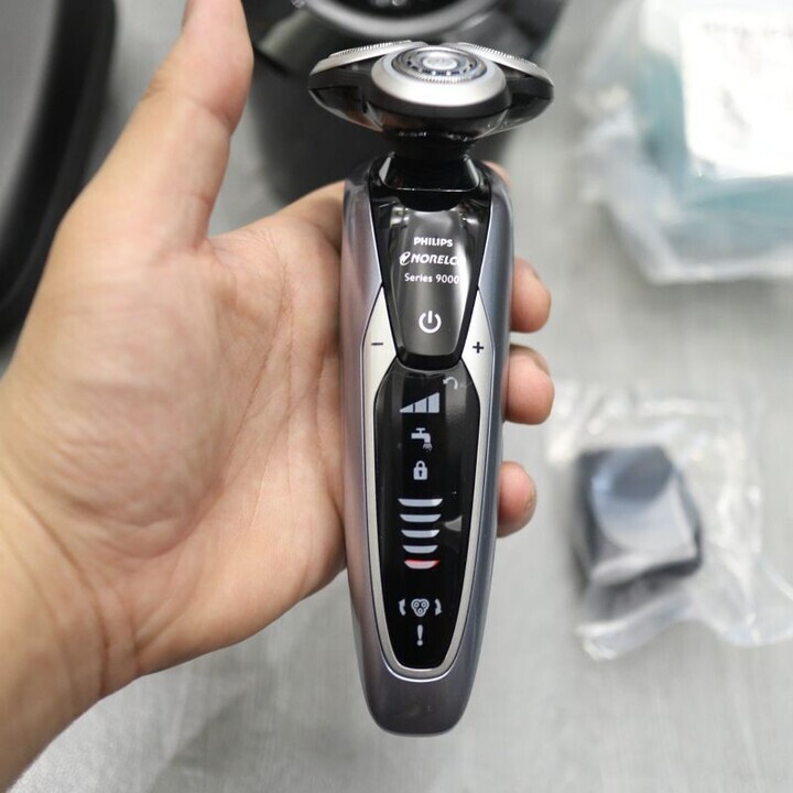 Máy cạo râu khô và ướt cao cấp thương hiệu Philips Norelco S9311/84 - HÀNG NHẬP KHẨU