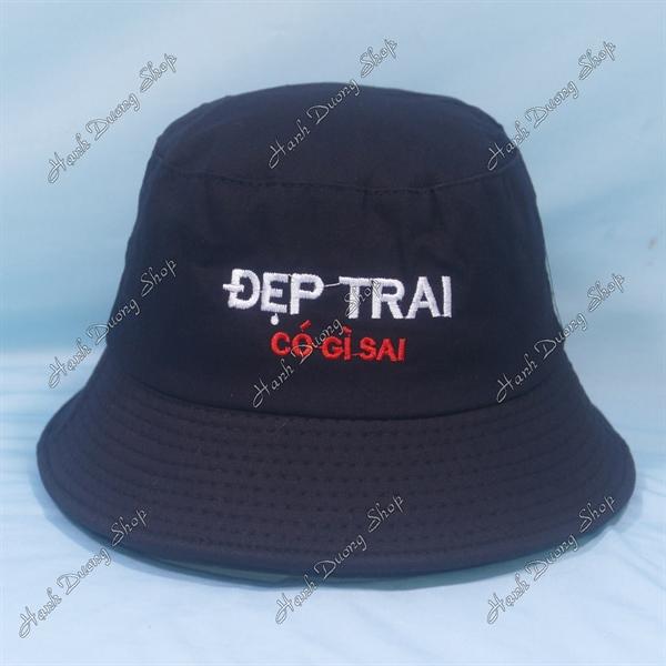 Nón tai bèo mũ bucket vành nhỏ thêu chữ Đẹp Trai Có Gì Sai - Đen